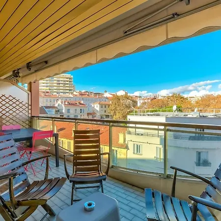 Lovely 1br Flat With Terrace And Parking 15 Mn To The