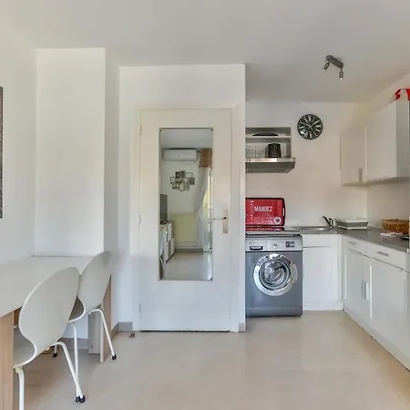 Lovely 1br Flat With Terrace And Parking 15 Mn To The * 칸느